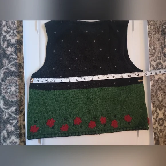 Vintage Hartstrings Girls Horse Needlepoint Sweater Vest Button Equestrian - Picture 10 of 10